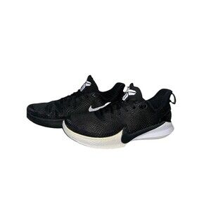 Size 8 - Nike Mamba Focus Black